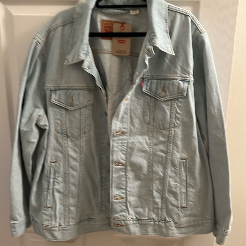 Levi denim jacket size 3x with sequined evil eye patch on the back